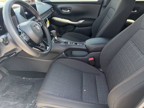 Used 2027 Honda HR-V Sport image 22