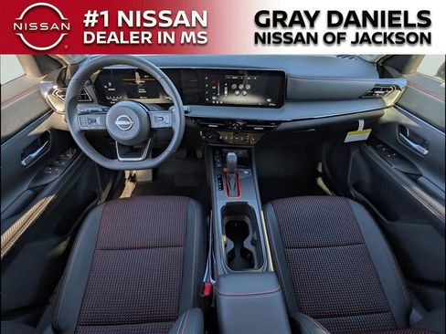 New 2026 Nissan Kicks SR w/ Cold Weather Package FWD image 7