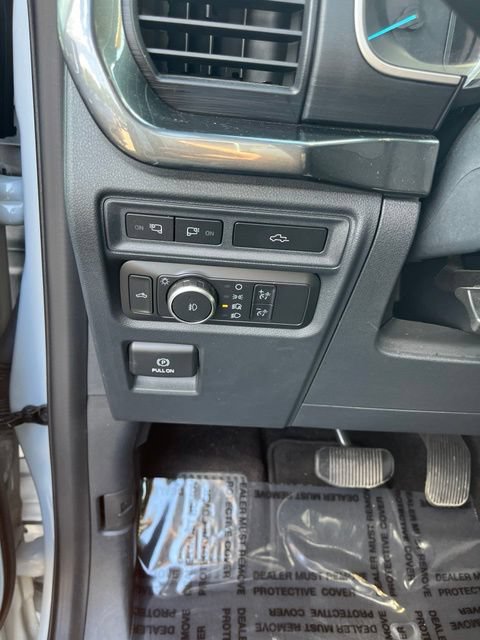 Used 2022 Ford F150 XLT w/ Equipment Group 302A High AWD/4WD image 16