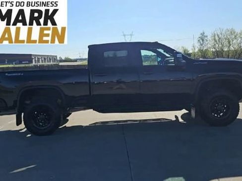 Used 2024 Chevrolet Silverado 2500 ZR2 w/ ZR2 Bison Edition image 9