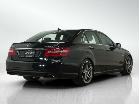 Used 2010 Mercedes-Benz E 63 AMG Sedan image 6