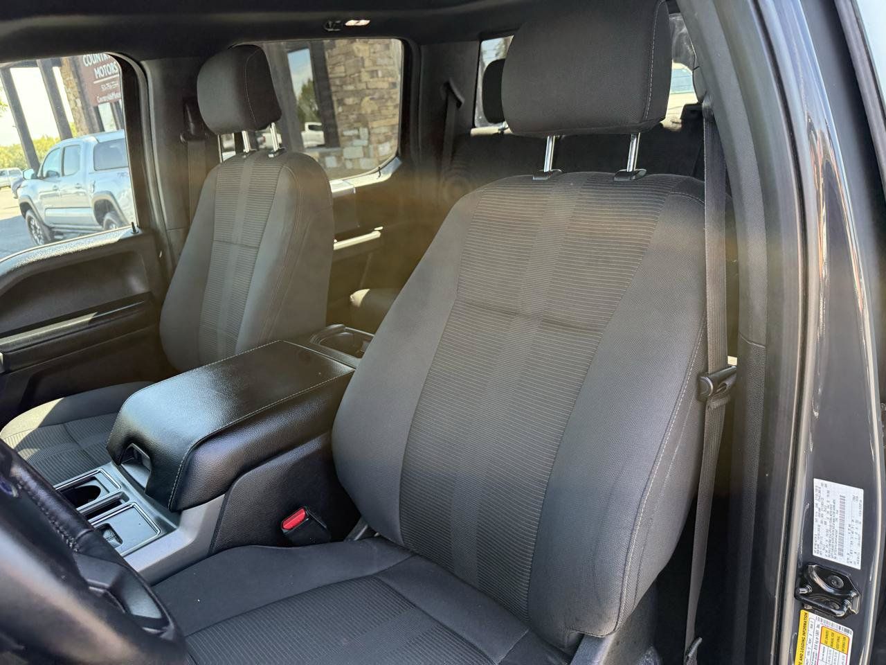 Used 2017 Ford F150 XLT w/ Equipment Group 302A Luxury AWD/4WD image 12