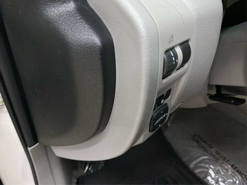 Used 2010 Subaru Forester 2.5X AWD/4WD image 22