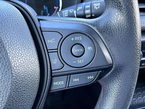 Used 2024 Toyota RAV4 XLE image 42