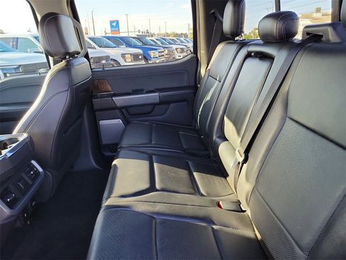 Used 2021 Ford F150 Lariat w/ Max Trailer Tow Package image 11