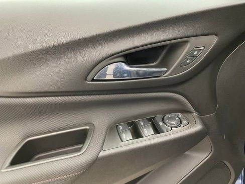 Used 2022 Chevrolet Equinox RS w/ RS Leather Package image 9