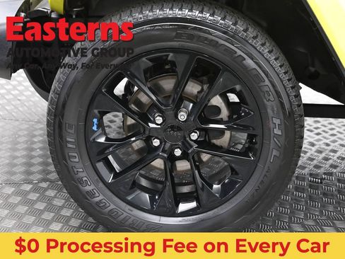 Used 2023 Jeep Wrangler Unlimited Sahara AWD/4WD image 32