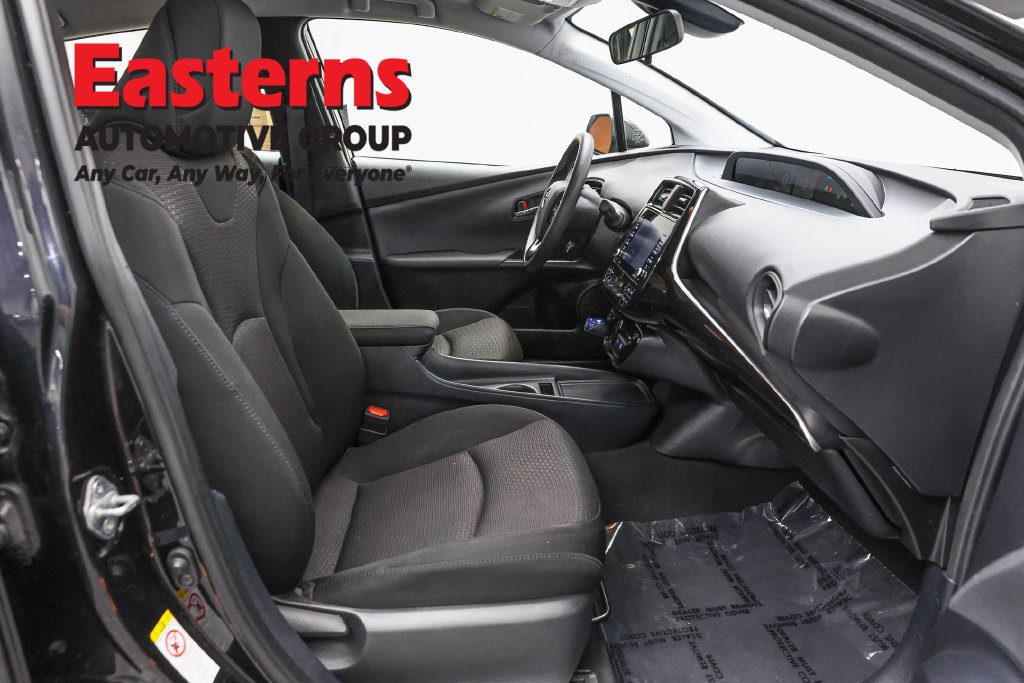 Used 2022 Toyota Prius LE FWD image 24