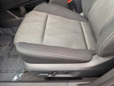 Used 2026 Nissan Rogue SV FWD image 10
