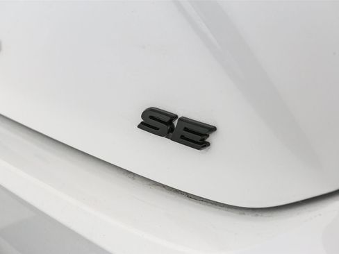 New 2026 Toyota Camry SE AWD/4WD image 11