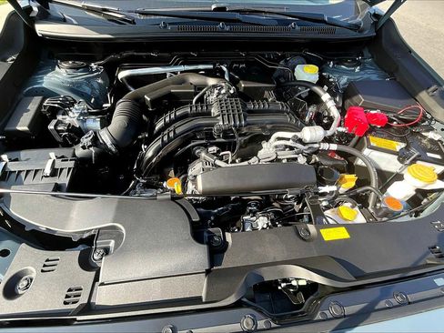 Used 2025 Subaru Crosstrek 2.0i image 16