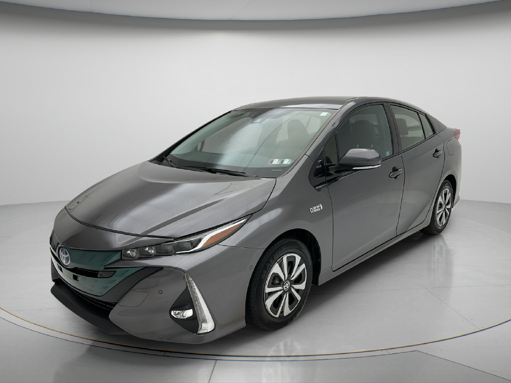 Used 2017 Toyota Prius Prime Advanced FWD image 3