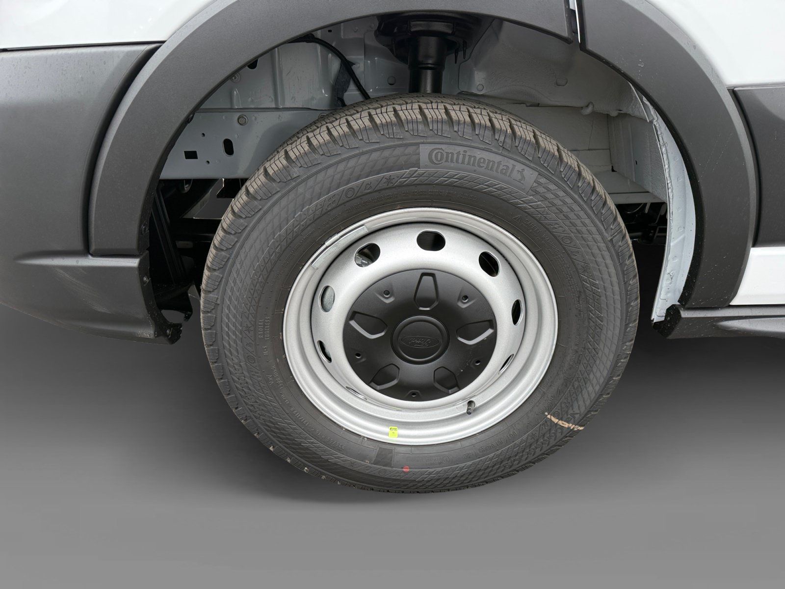 New 2026 Ford Transit 250 148 High Roof RWD image 9
