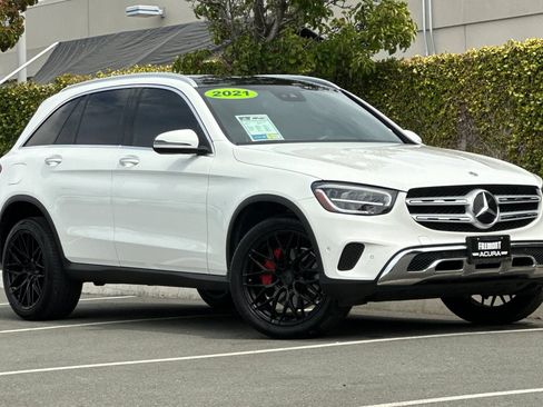 Used 2021 Mercedes-Benz GLC 300 image 2
