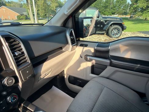Used 2020 Ford F150 XLT AWD/4WD image 34