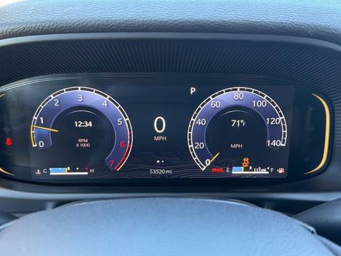 Used 2024 Jeep Wagoneer L Series II w/ Flexible Seating Group image 17