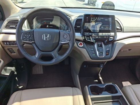 Certified 2024 Honda Odyssey EX-L image 10