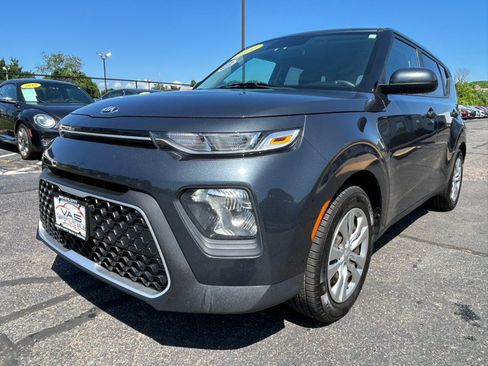 Used 2021 Kia Soul LX FWD image 1