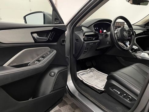 Used 2023 Acura MDX SH-AWD w/ Technology Package image 18