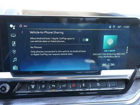 Used 2025 Chevrolet Silverado 2500 LTZ w/ LTZ Premium Package image 45