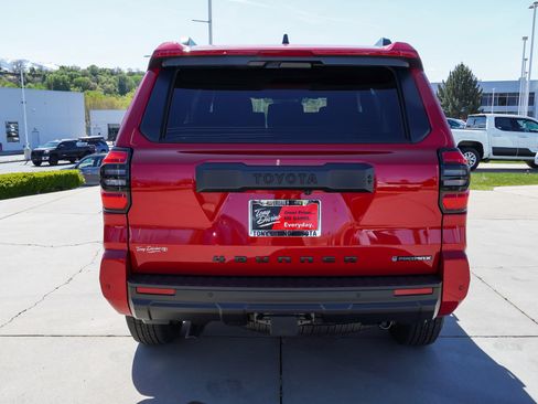 New 2026 Toyota 4Runner TRD Off-Road Premium AWD/4WD image 7