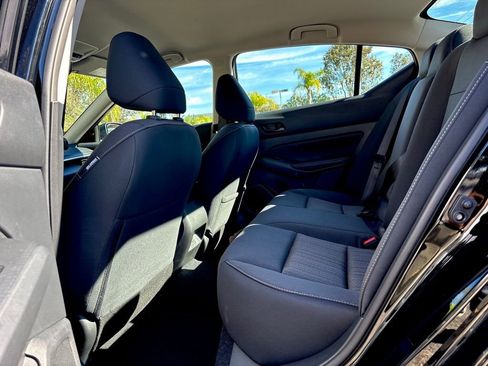 New 2025 Nissan Altima 2.5 SV FWD image 18