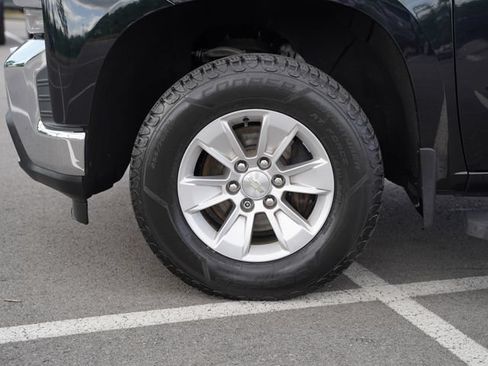 Used 2020 Chevrolet Silverado 1500 LT AWD/4WD image 9