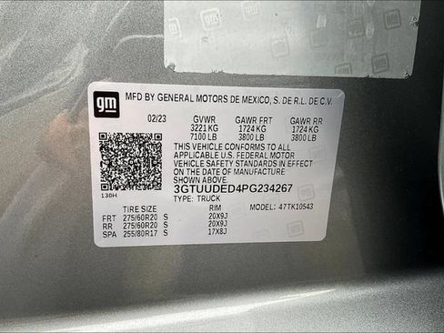 Used 2023 GMC Sierra 1500 SLT w/ SLT Premium Plus Package AWD/4WD image 22