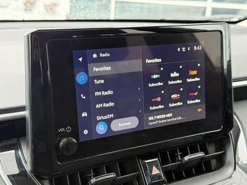 Used 2024 Toyota Corolla Cross LE image 23