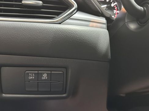 Used 2020 MAZDA CX-5 Touring image 18