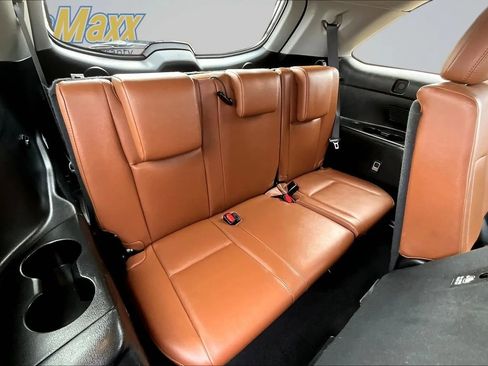 Used 2019 Toyota Highlander Limited AWD/4WD image 25