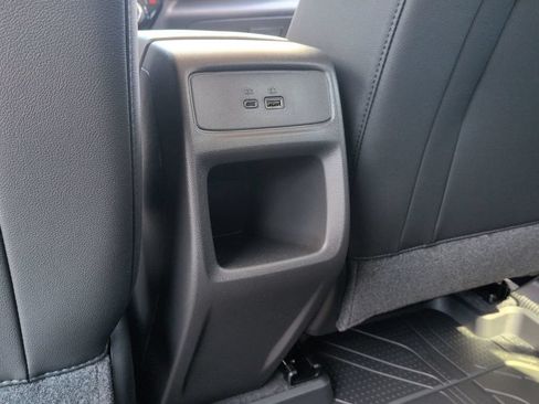 New 2026 Chevrolet Trax LT w/ Driver Confidence Package FWD image 32