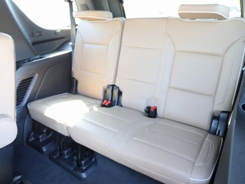 Used 2022 Chevrolet Tahoe Premier image 14