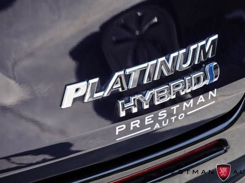 Used 2023 Toyota Sienna Platinum AWD/4WD image 13