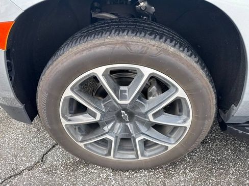 Used 2024 Chevrolet Tahoe RST w/ Luxury Package RWD image 9