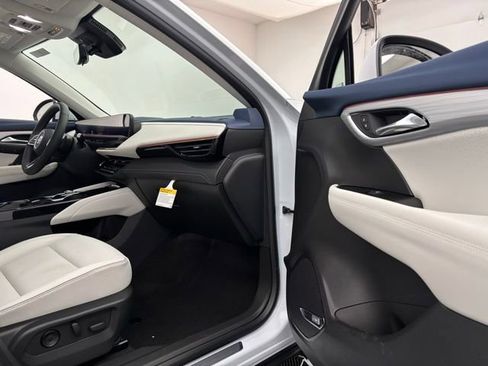 New 2026 Buick Envision Avenir image 35