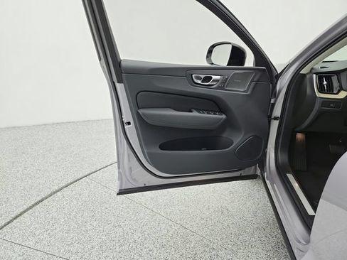 New 2026 Volvo XC60 B5 Ultra w/ Climate Package AWD/4WD image 35