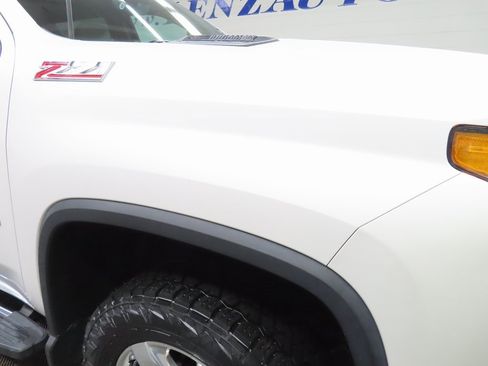 Used 2020 Chevrolet Silverado 2500 LTZ w/ LTZ Premium Package image 35