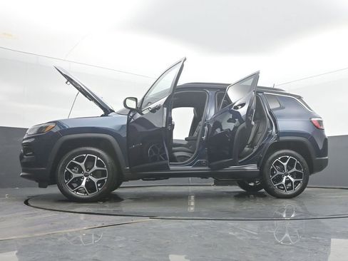 New 2026 Jeep Compass Limited image 61