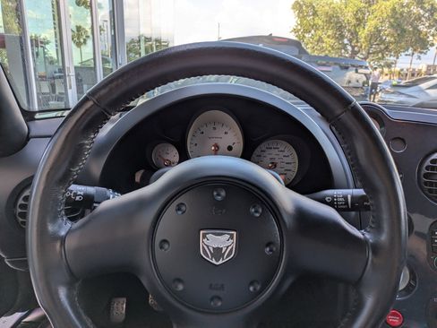 Used 2006 Dodge Viper SRT-10 RWD image 21