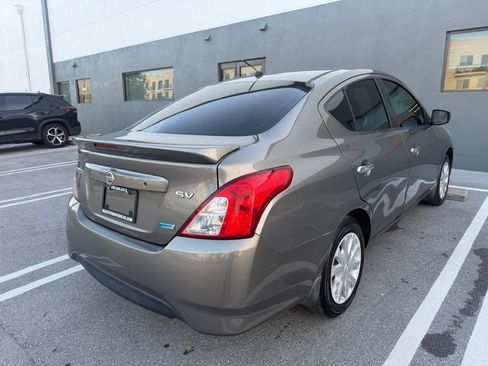 Used 2015 Nissan Versa SV FWD image 6