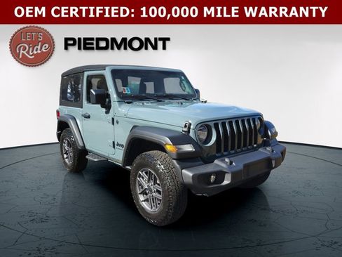 Used 2024 Jeep Wrangler Sport AWD/4WD image 5