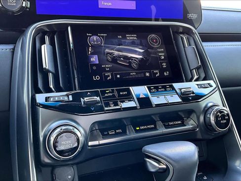 Used 2023 Lexus LX 600 4WD w/ Accessory Package (Z1) image 35