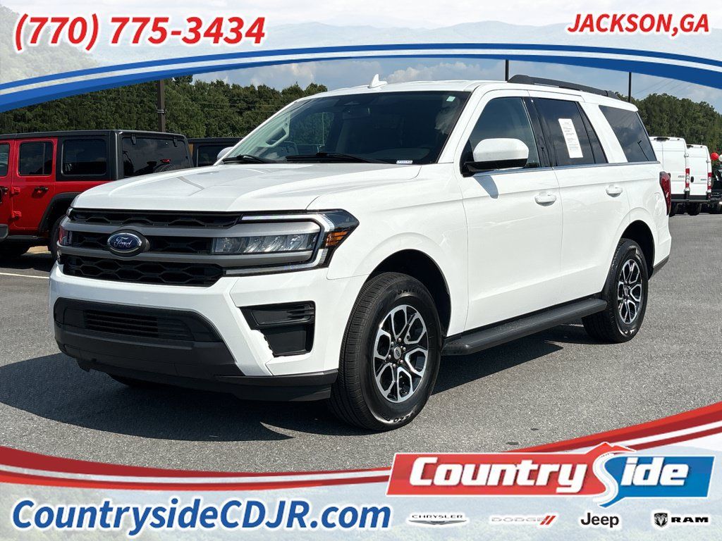 Used 2024 Ford Expedition XLT RWD image 1