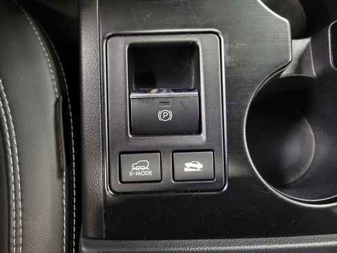 Used 2018 Subaru Outback 3.6R Limited AWD/4WD image 17