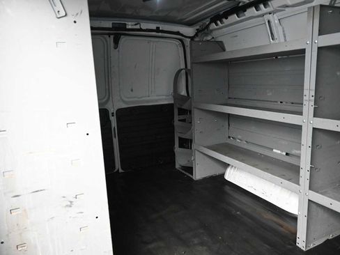 Used 2020 Chevrolet Express 2500 image 19