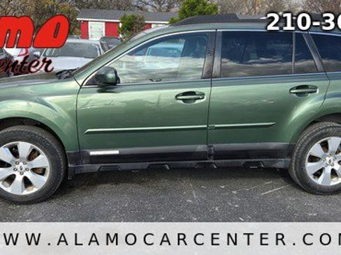 Used 2012 Subaru Outback 2.5i Limited w/ Popular Pkg 1B image 2