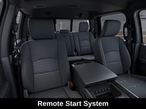 New 2026 RAM 2500 Big Horn AWD/4WD image 18