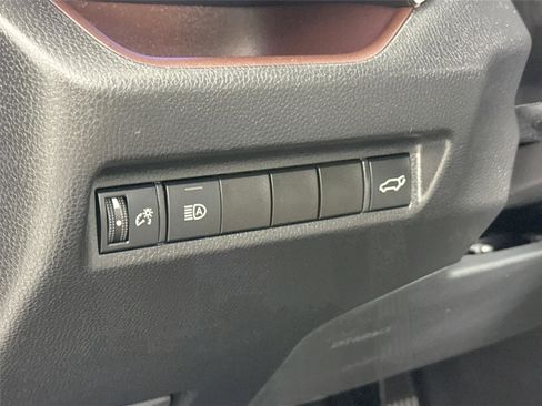 Certified 2022 Toyota RAV4 Limited image 15