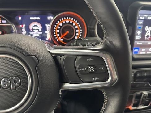 Used 2020 Jeep Wrangler Unlimited Sahara w/ Uconnect 4C Nav & Sound Group image 24